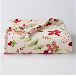 NWT: oversized throw blanket